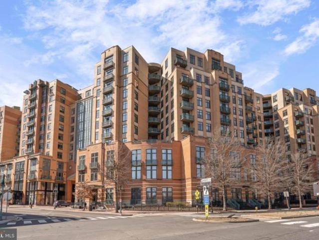 Condo for sale in Virginia
