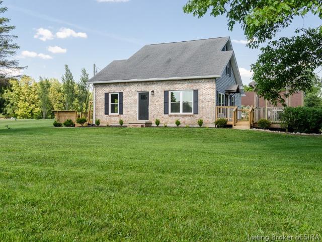 House for sale in Pekin, Indiana