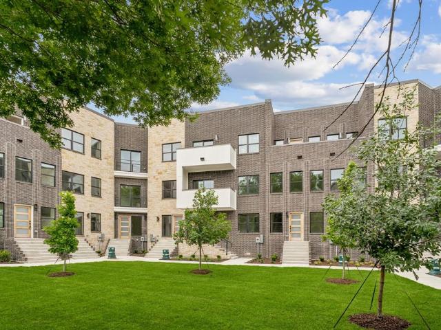 Townhouse for sale in Fort Worth, Texas