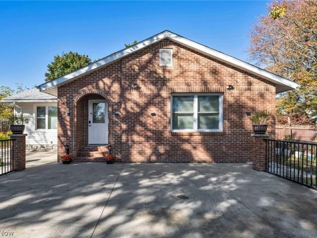 House for sale in Cuyahoga Falls, Summit County
