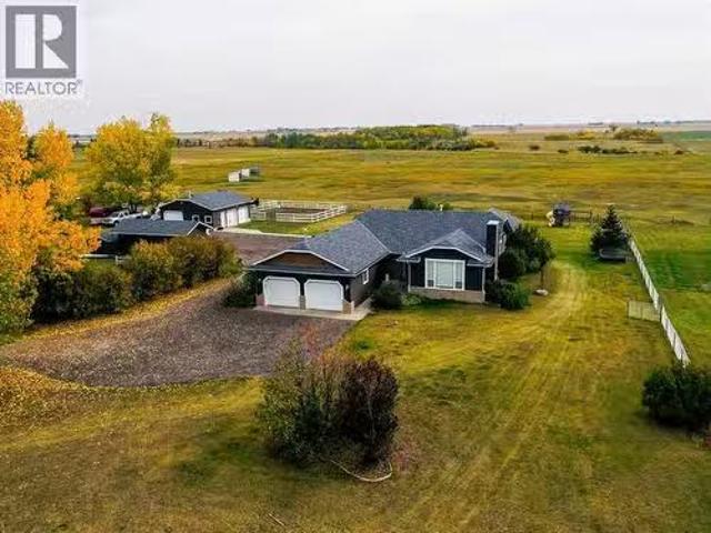 House for sale in Airdrie, Alberta