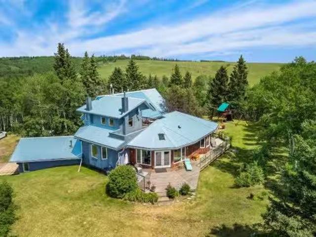 House for sale in Alberta
