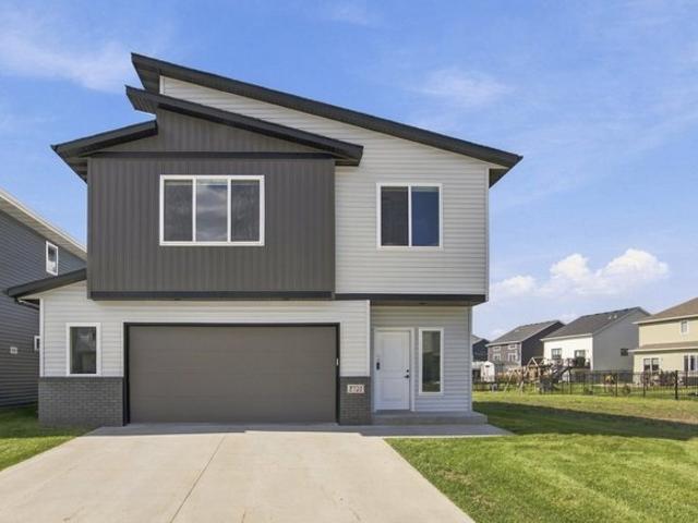 House for sale in Eaglewood, West Fargo