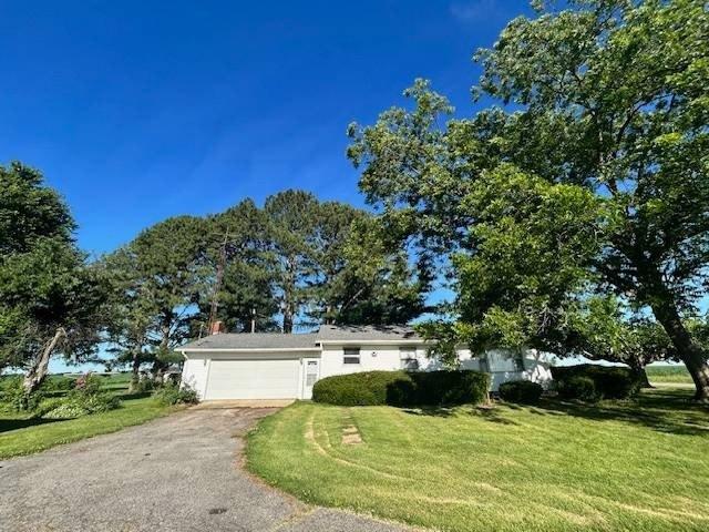 House for sale in Sumner, Illinois