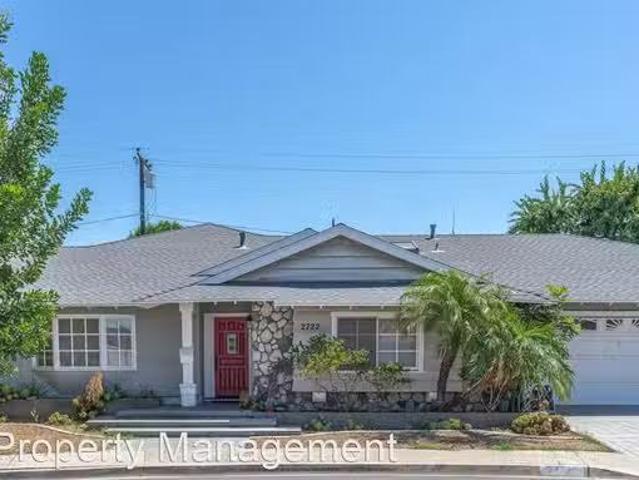House for rent in Costa Mesa