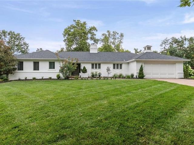 House for sale in Mission Hills, California