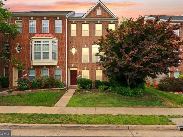 Townhouse for sale in Virginia