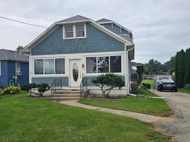 House for sale in Camp Lake, Salem Lakes