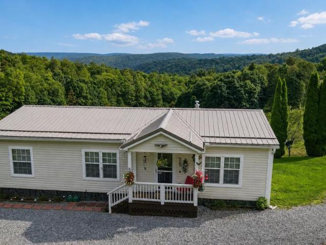 House for sale in Garrett, Maryland