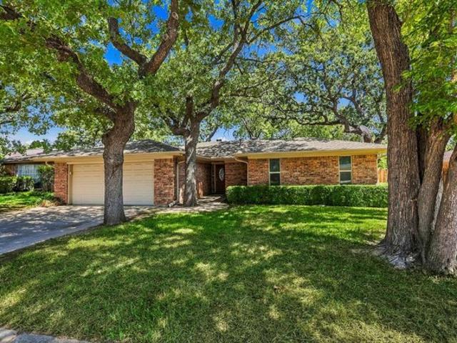 House for sale in Bedford, Texas