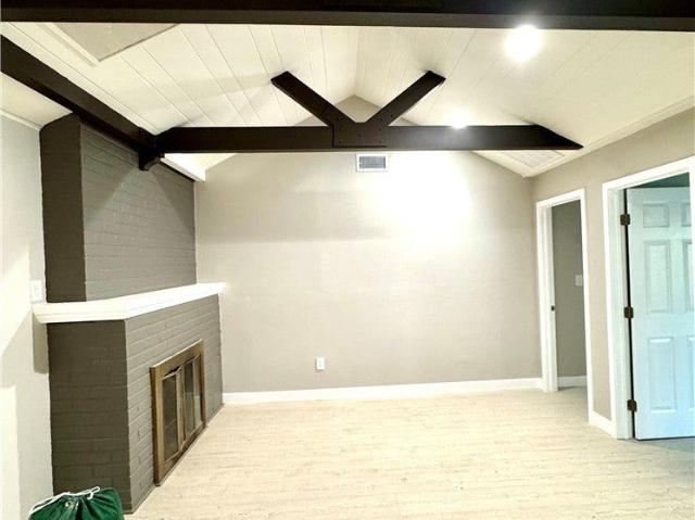 Duplex for rent in California