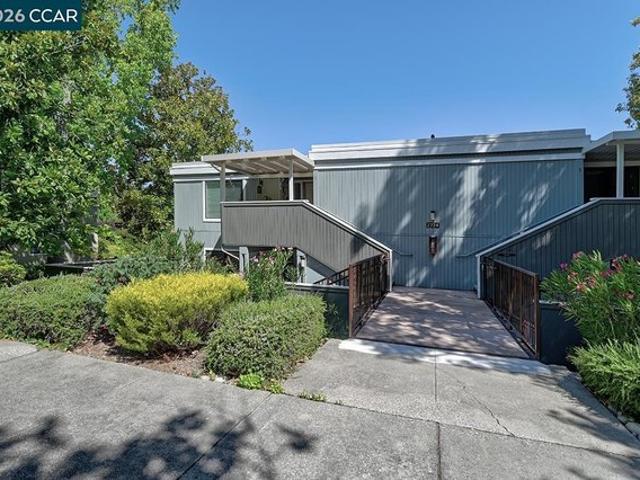 Condo for sale in Walnut Creek, California