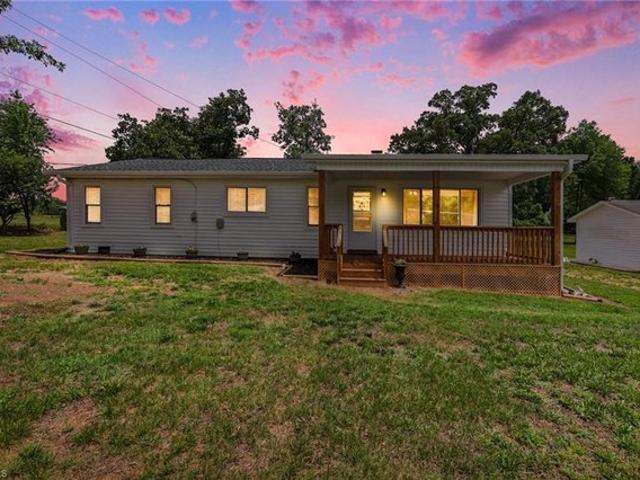 House for sale in Yadkinville, North Carolina
