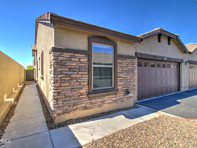 Townhouse for sale in Laveen, Arizona