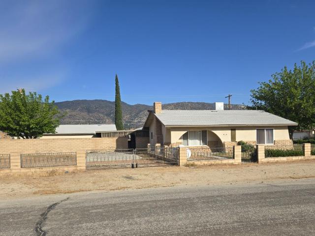 House for sale in Lake Isabella