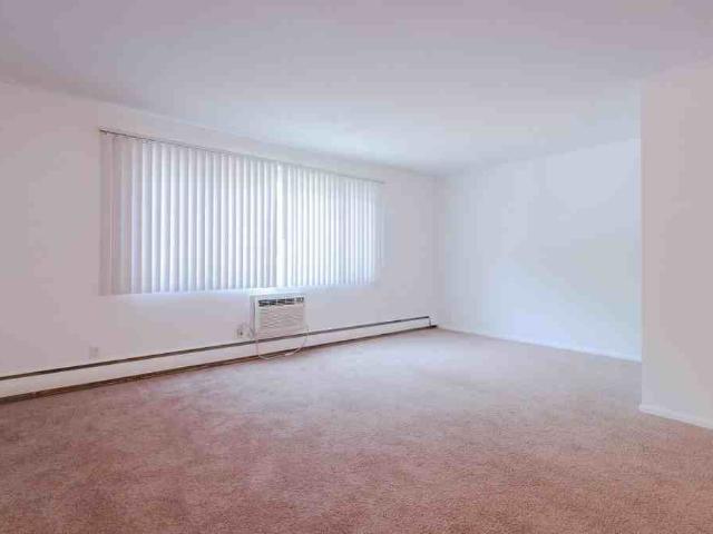 Apartment for rent in Hennepin, Minnesota