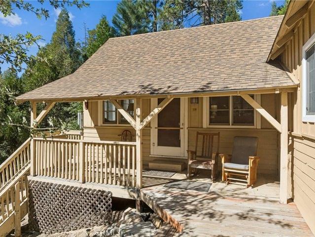House for sale in Blue Jay, California