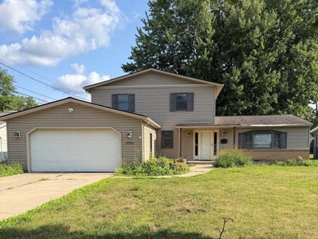 House for sale in North Olmsted, Cuyahoga County