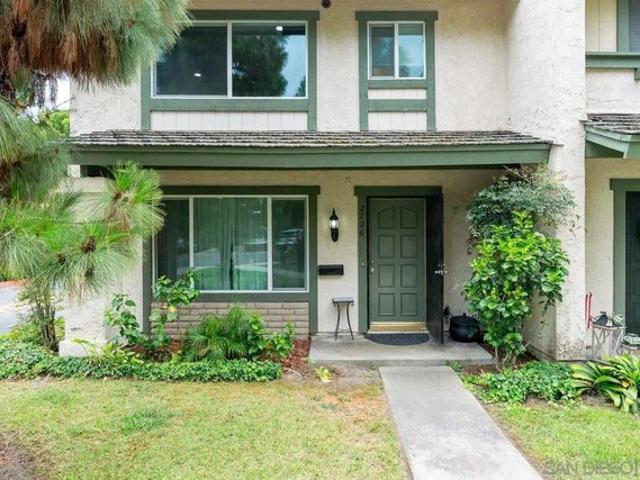 Townhouse for sale in Del Mar, California
