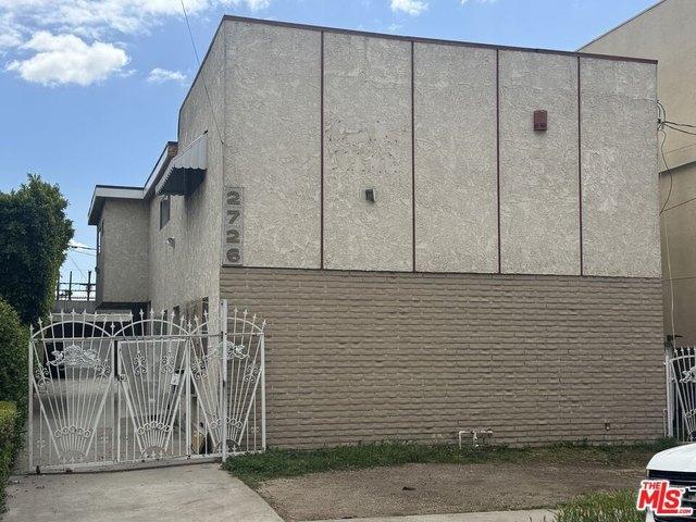 House for sale in Canoga Park, California