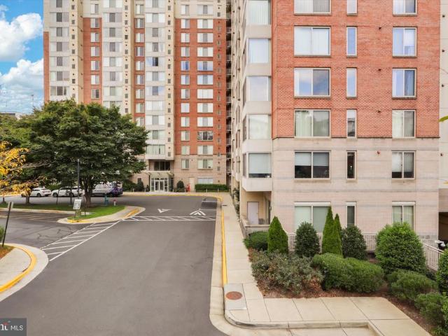 Condo for sale in Virginia