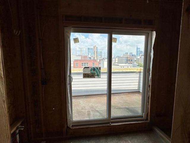 Townhouse for sale in Grays Ferry, Philadelphia