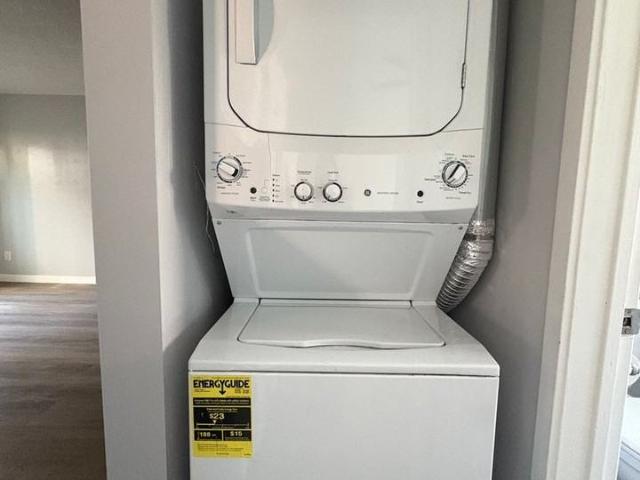 Apartment for rent in Canoga Park, California