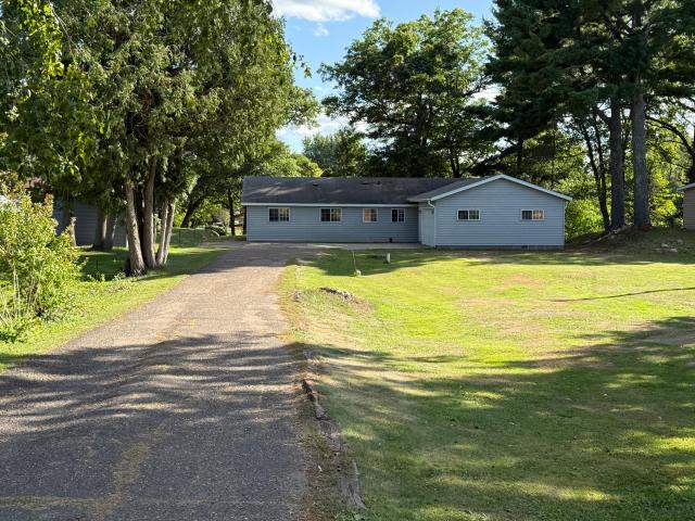 House for sale in Mikana, Town of Cedar Lake