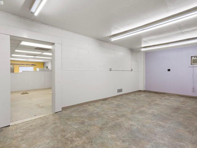 Commercial for sale in Oregonia