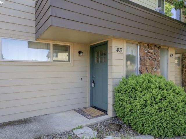 Condo for sale in Oregonia