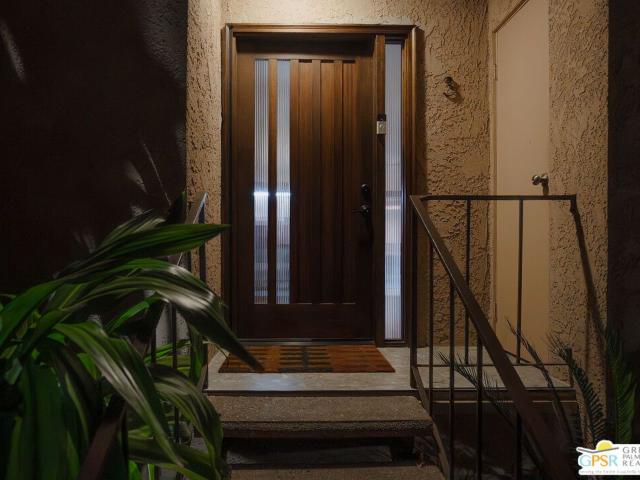 Condo for sale in Palm Springs, California