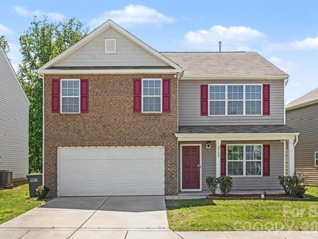 House for sale in Dallas, North Carolina