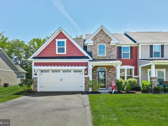 Townhouse for sale in Delaware