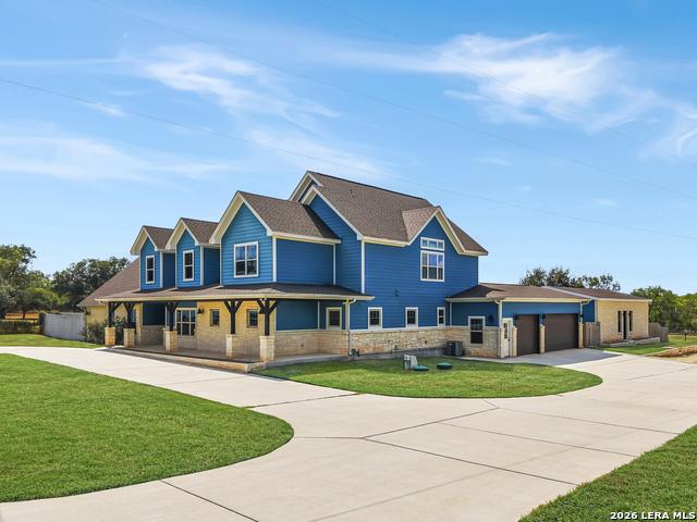 House for sale in Carpenter, La Vernia