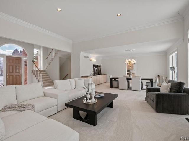 Condo for sale in Bloomfield Hills Condo for sale in Bloomfield Hills