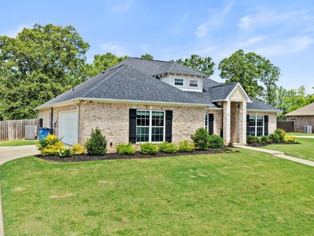 House for sale in Titus, Texas