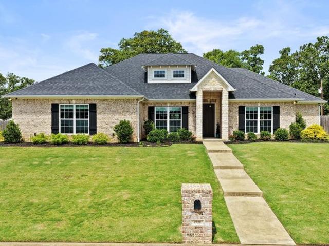 House for sale in Titus, Texas