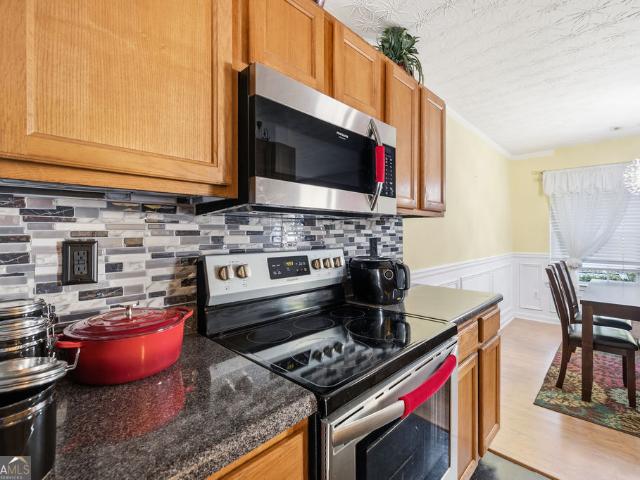 Townhouse for sale in Ellenwood, Georgia