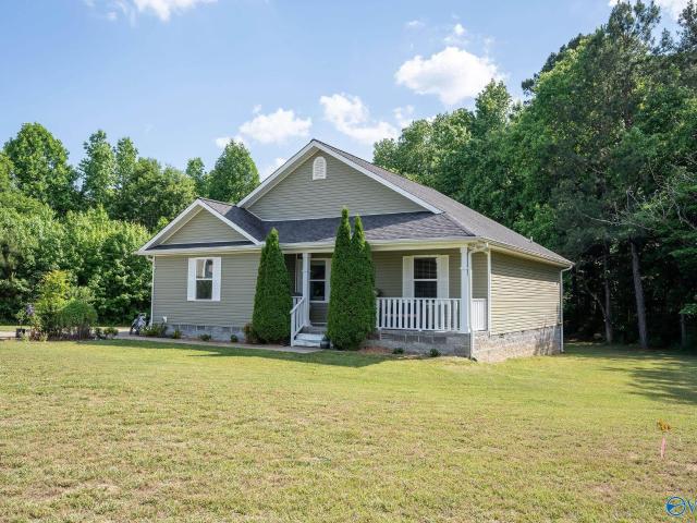 House for sale in Sylvania, Alabama