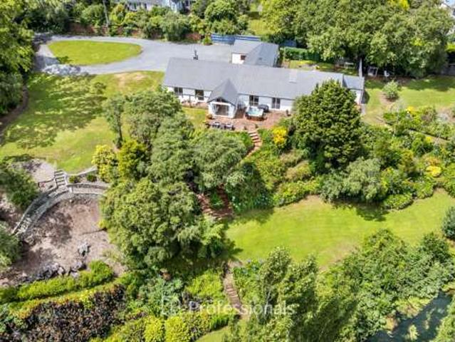 House for sale in Pauatahanui, Wellington