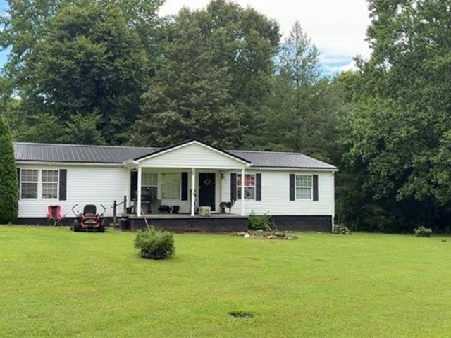 House for sale in Edmonton, Kentucky