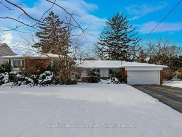 House for rent in Oakville, Ontario