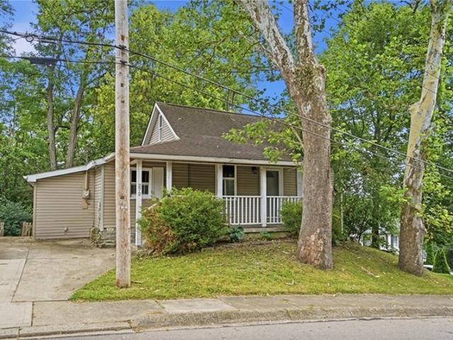 House for sale in Waynesville, Ohio