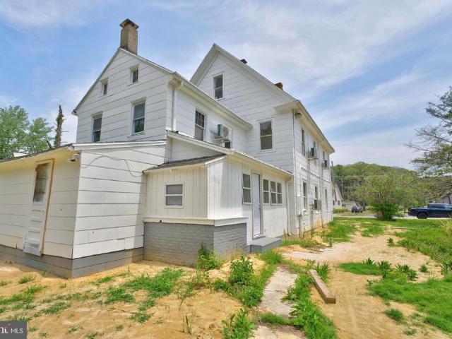 House for sale in Crisfield, Maryland