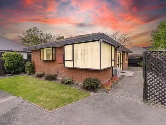 House for sale in Chaslands, Canterbury
