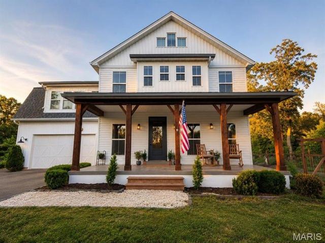 House for sale in Pacific, Missouri