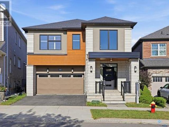 House for sale in Oakville, Ontario
