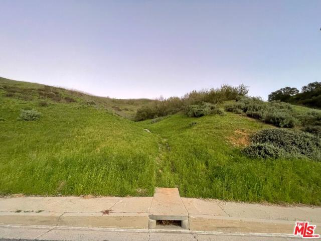 Land for sale in Agoura Hills, California
