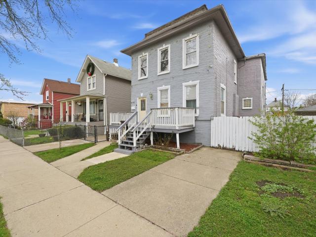House for sale in Cicero, Illinois