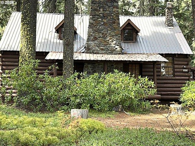 House for sale in Crescent Lake, Klamath County
